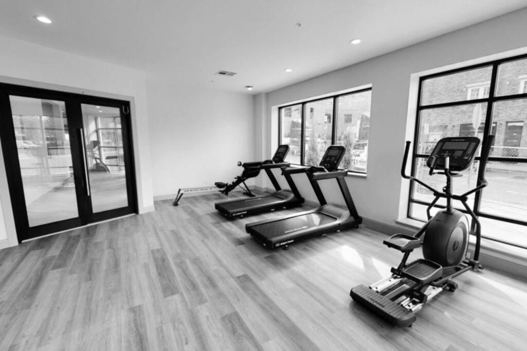 Beautiful 2Br Apt/Ewr Airport/King /Free Parking Ньюарк Экстерьер фото