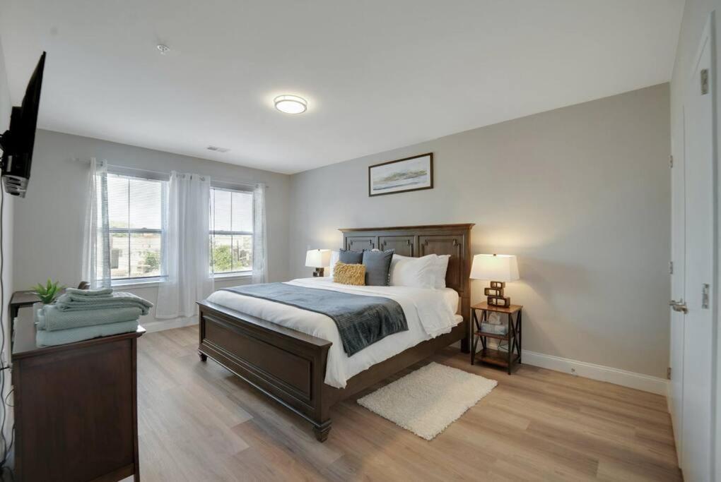 Beautiful 2Br Apt/Ewr Airport/King /Free Parking Ньюарк Экстерьер фото