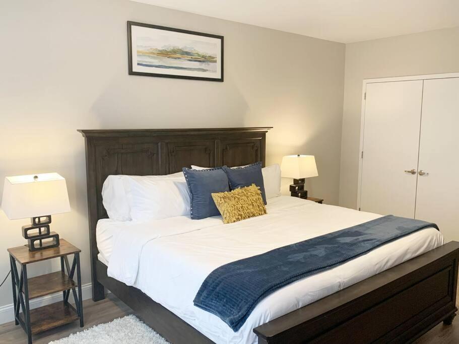 Beautiful 2Br Apt/Ewr Airport/King /Free Parking Ньюарк Экстерьер фото